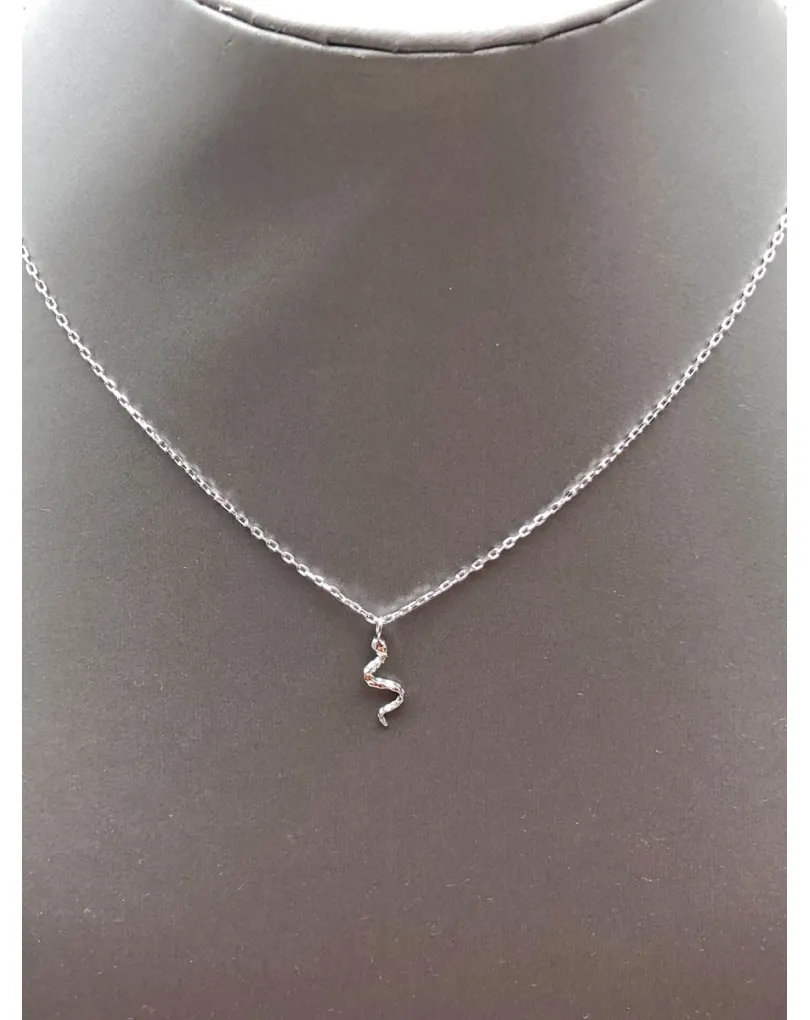 COLLARES DE BISUTERIA FINA CON BONITA SERPIENTE 
