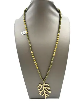 COLLARES MUJER VERDES TONO CAZA CON RAMITA DE CORAL DORADO